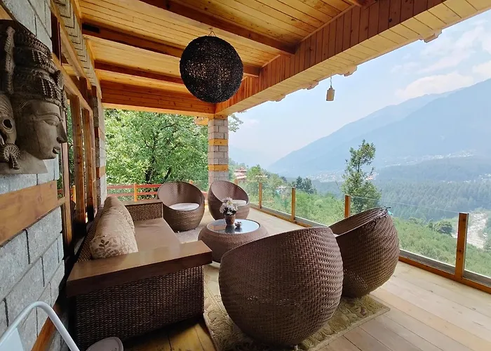 Saffronstays The Amlyn, Manali - Unobstructed Views Of Beas River And The Himalayas - All Clear Roads